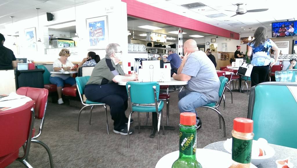 Dennys | restaurant | 1750 W Chandler Blvd, Chandler, AZ 85224, USA | 4807827594 OR +1 480-782-7594