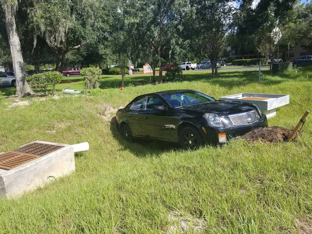 Waffle House | meal takeaway | 3871 SW College Rd, Ocala, FL 34474, USA | 3522378990 OR +1 352-237-8990