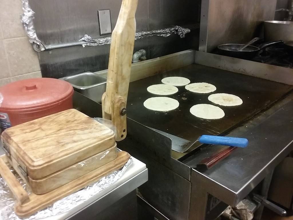 San Mateo Taqueria | restaurant | 175 W 25th Ave, San Mateo, CA 94403, USA | 6502818772 OR +1 650-281-8772