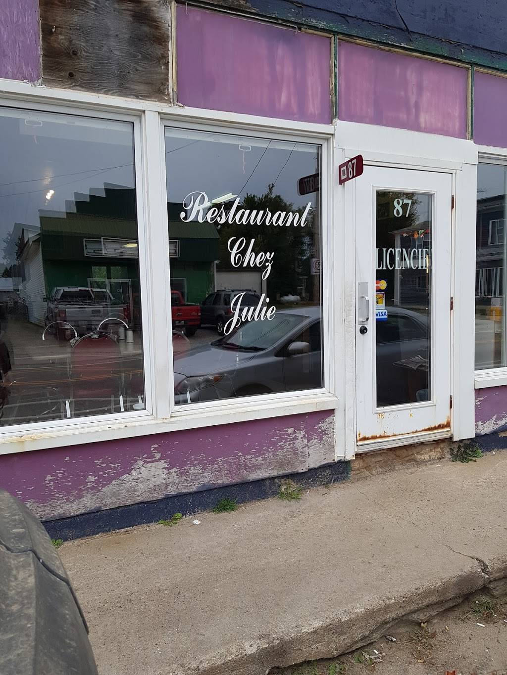 Restaurant Chez Julie | restaurant | 87 Rue Principale, Notre-Dame-du-Laus, QC J0X 2M0, Canada | 8197672504 OR +1 819-767-2504