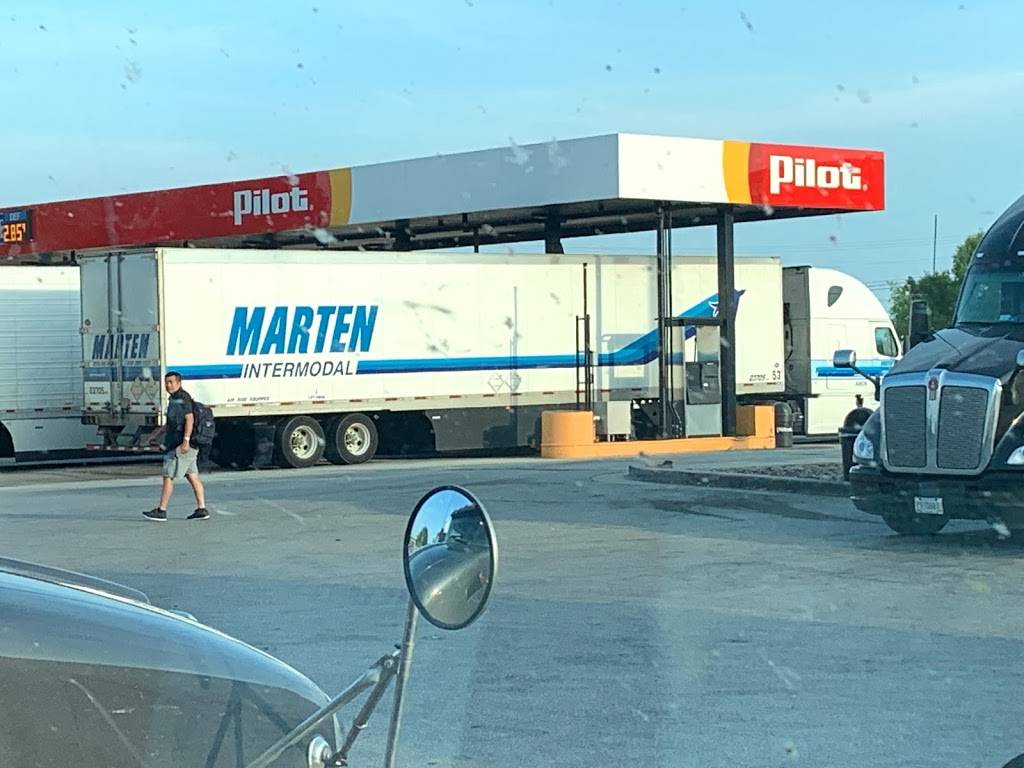 Pilot Travel Center | restaurant | 2449 Genesis Rd, Crossville, TN 38571, USA | 9317871901 OR +1 931-787-1901