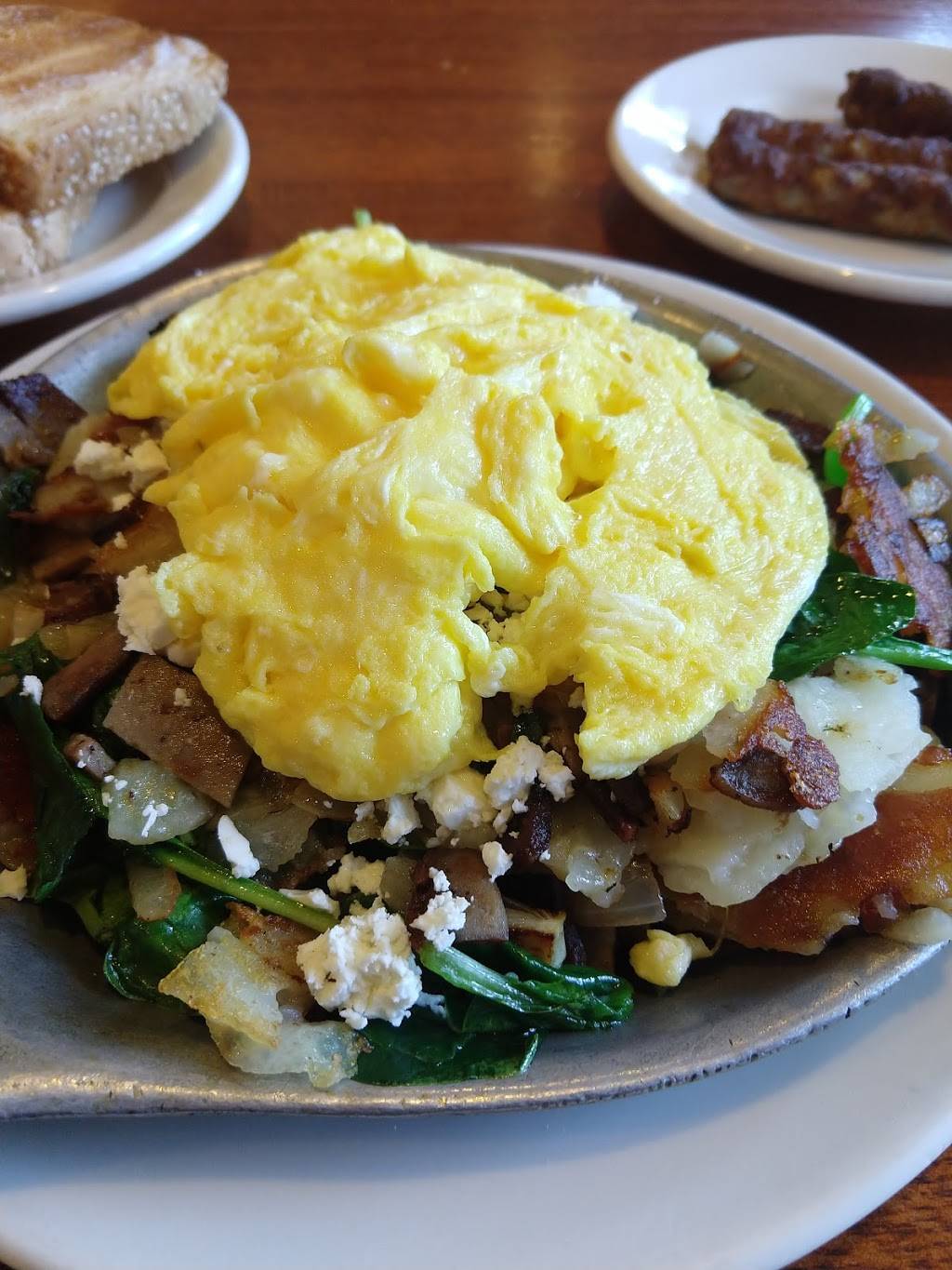 Golden Apple Grill & Breakfast House | meal delivery | 2971 N Lincoln Ave, Chicago, IL 60657, USA | 7735281413 OR +1 773-528-1413