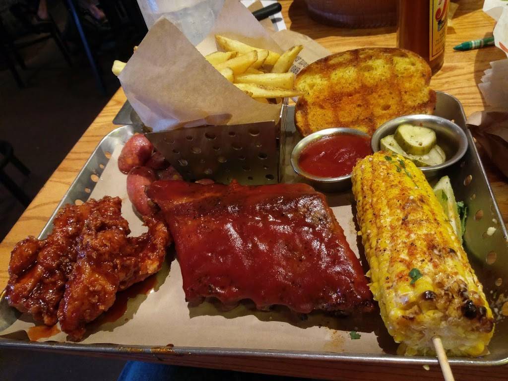 Chilis Grill & Bar | restaurant | 1911 North St, Nacogdoches, TX 75965, USA | 9365595775 OR +1 936-559-5775