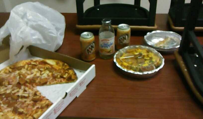 OMG pizza | restaurant | 1307 Myrtle Ave, Brooklyn, NY 11221, USA | 7184554550 OR +1 718-455-4550