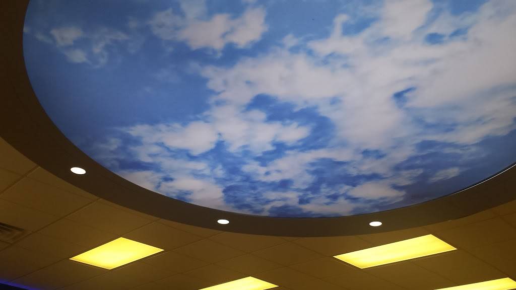 Dailys and Dailys Dash | restaurant | 13800 Old St Augustine Rd, Jacksonville, FL 32258, USA | 9048804784 OR +1 904-880-4784