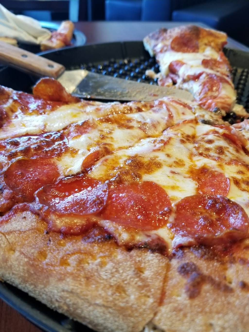 Barros Pizza | restaurant | 3141 E Indian School Rd #106, Phoenix, AZ 85016, USA | 6029561230 OR +1 602-956-1230