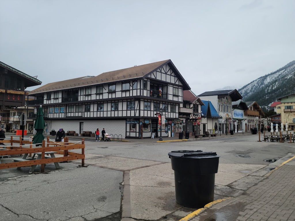 Rhein Haus Leavenworth | restaurant | 707 US-2 unit f, Leavenworth, WA 98826, USA | 5096426615 OR +1 509-642-6615