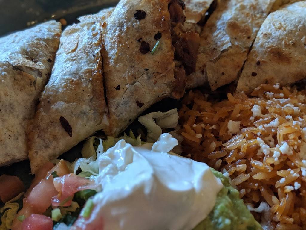 Los Agaves | restaurant | 2911 De La Vina St, Santa Barbara, CA 93105, USA | 8056822600 OR +1 805-682-2600