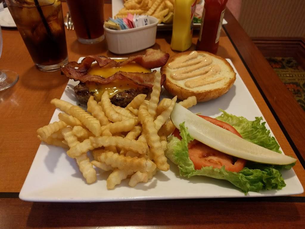 Allgauers Bistro in the Park | restaurant | 11600 W Park Pl, Milwaukee, WI 53224, USA | 4143599823 OR +1 414-359-9823