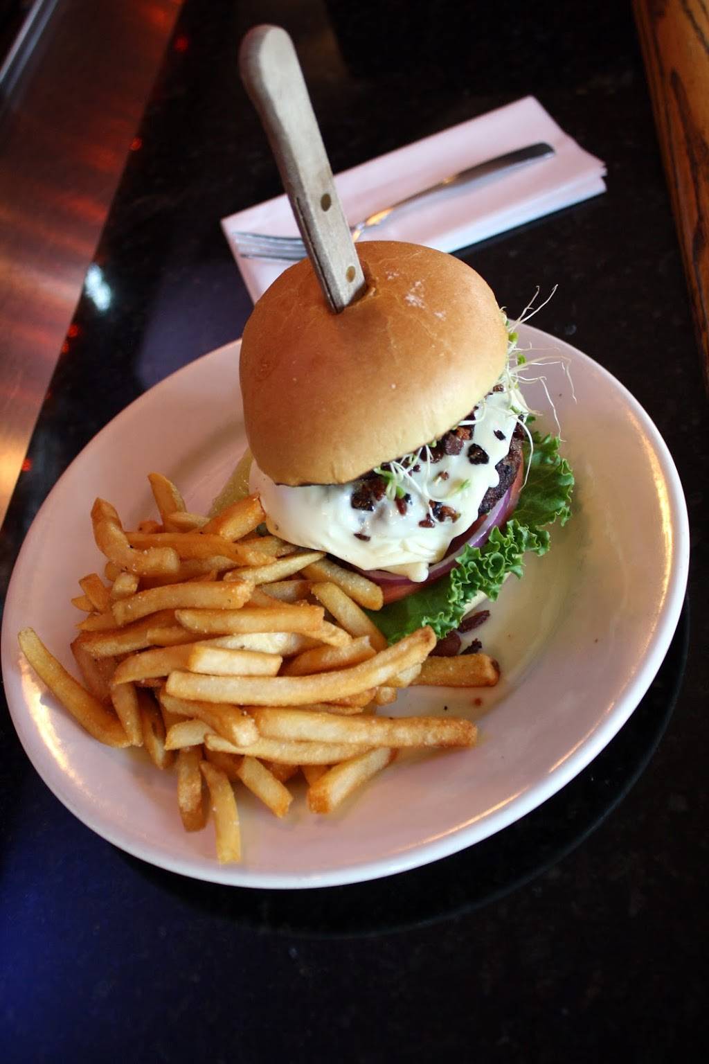 Riley Street Station | restaurant | 27 Riley St, East Aurora, NY 14052, USA | 7166554948 OR +1 716-655-4948