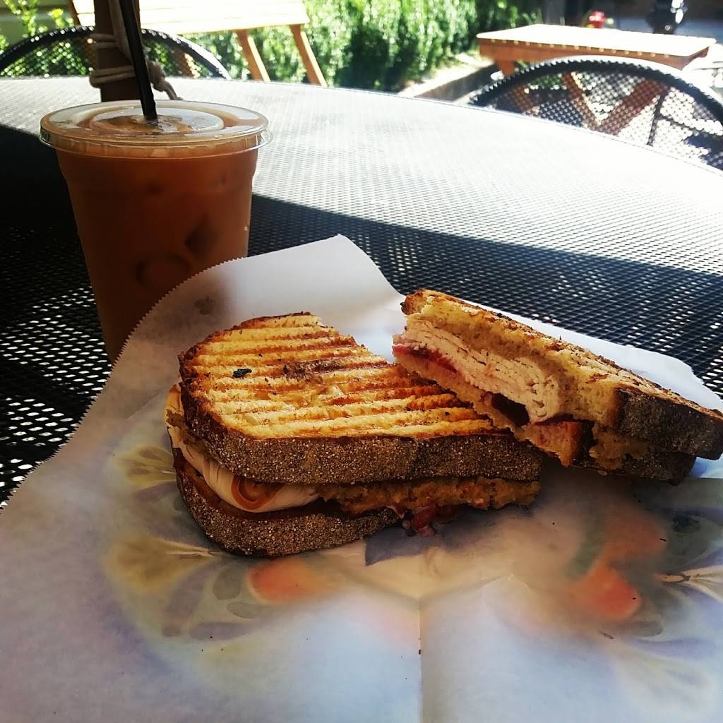 Circes Grotto | restaurant | 24901, 85 Wentworth St, Charleston, SC 29401, USA | 8432034073 OR +1 843-203-4073