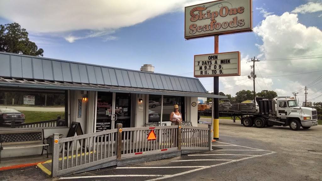 Skip One 41 | restaurant | 15820 S Tamiami Trail, Fort Myers, FL 33908, USA | 2394820433 OR +1 239-482-0433