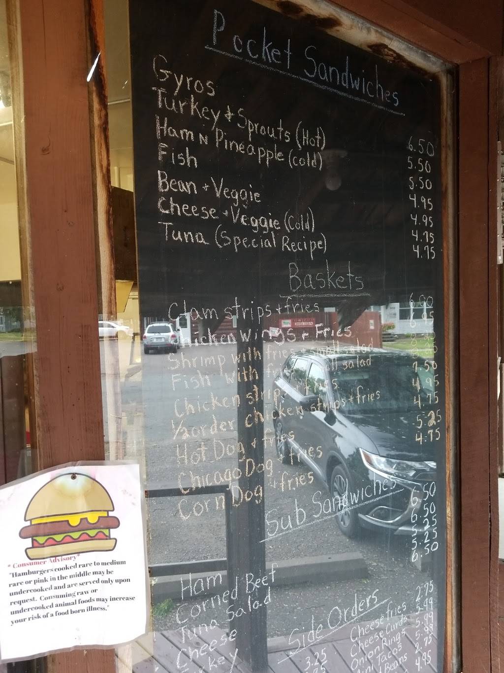 Sam Hicks Real Food Drive In | restaurant | 921 River St, Spooner, WI 54801, USA | 7156359119 OR +1 715-635-9119