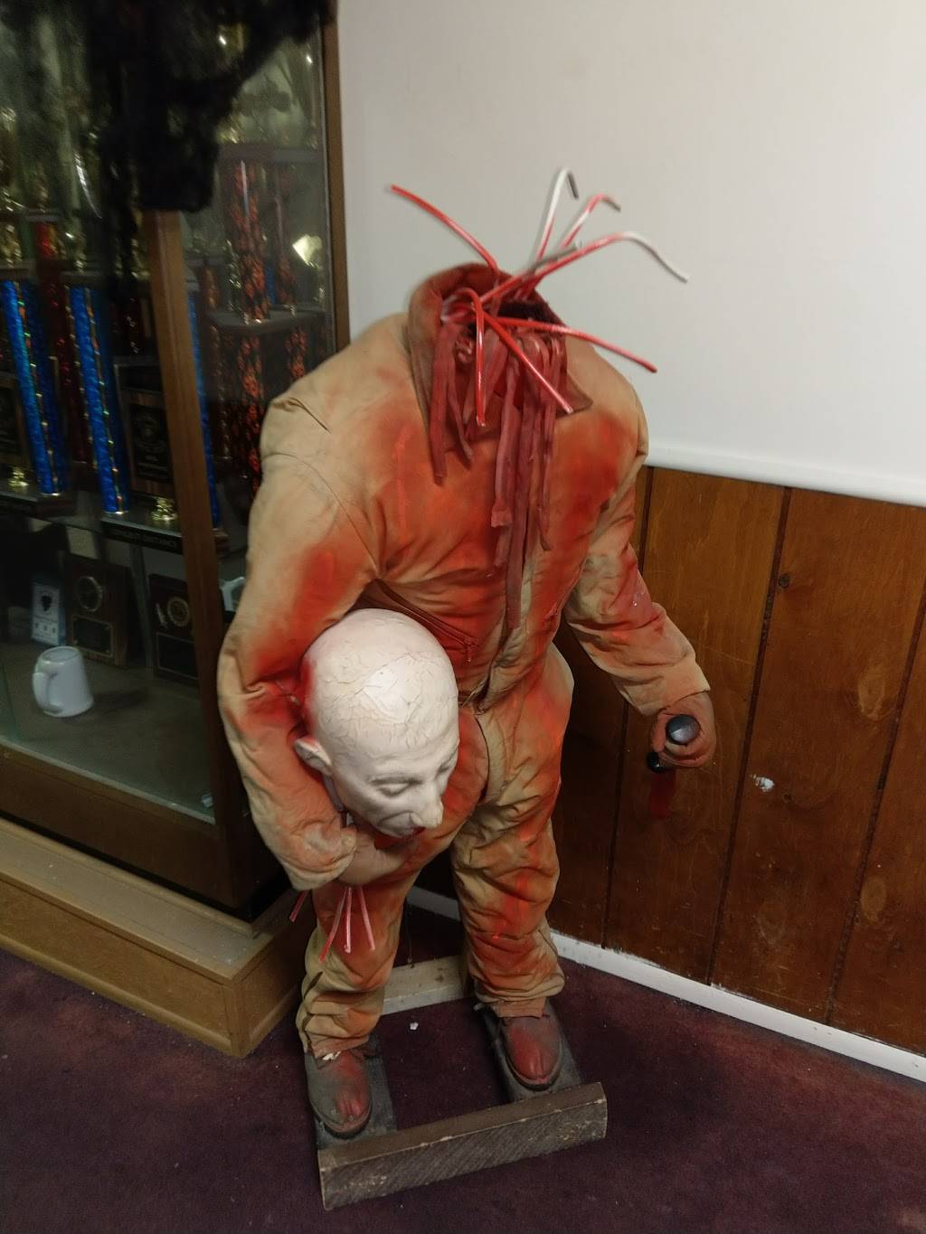 Wings & Stuff | restaurant | 7514 Cedar Ave, Cleveland, OH 44103, USA | 2168029464 OR +1 216-802-9464