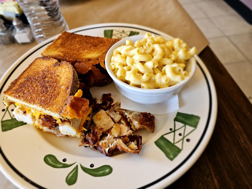 The Junction Brunch House | restaurant | 3001 Pershing Dr, El Paso, TX 79903, USA | 9153075639 OR +1 915-307-5639