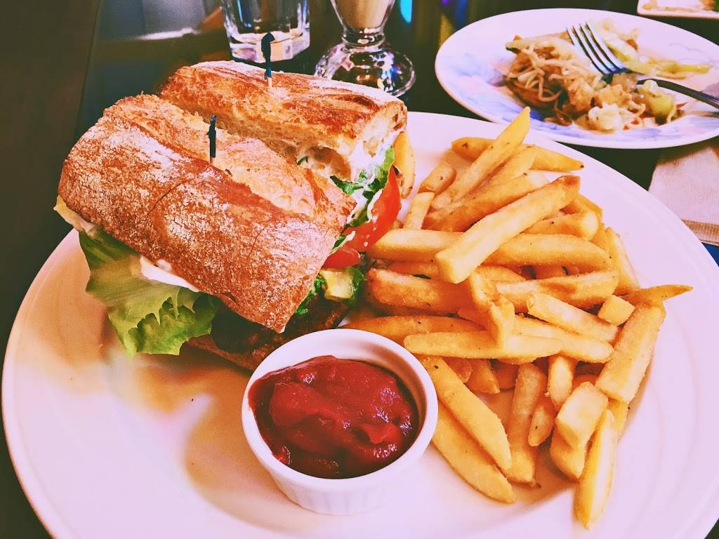 Vegetarian House | restaurant | 520 E Santa Clara St, San Jose, CA 95112, USA | 4082923798 OR +1 408-292-3798