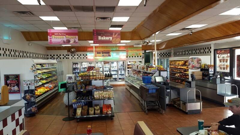 Braums Ice Cream & Burger Restaurant | restaurant | 7351 E Reno Ave, Midwest City, OK 73110, USA | 4057375716 OR +1 405-737-5716