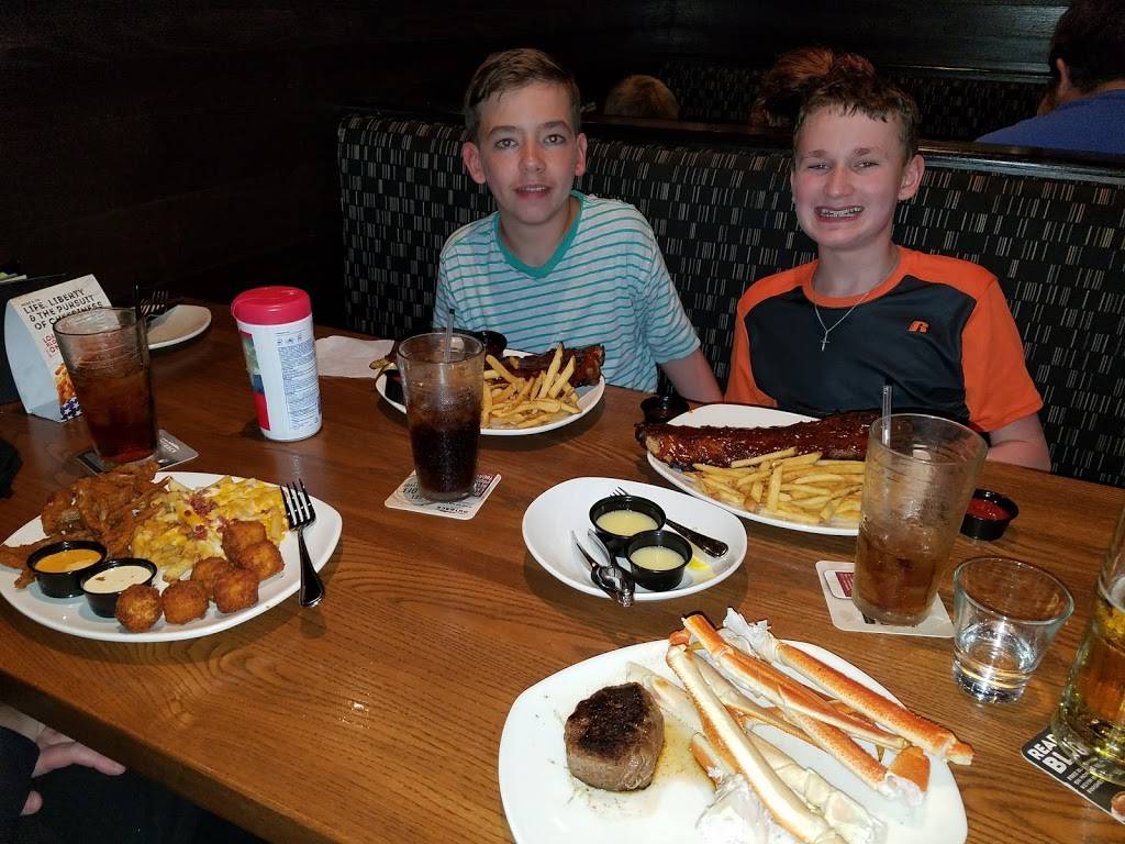 Outback Steakhouse | restaurant | 1574 N Dupont Hwy st 800, Dover, DE 19901, USA | 3022443425 OR +1 302-244-3425