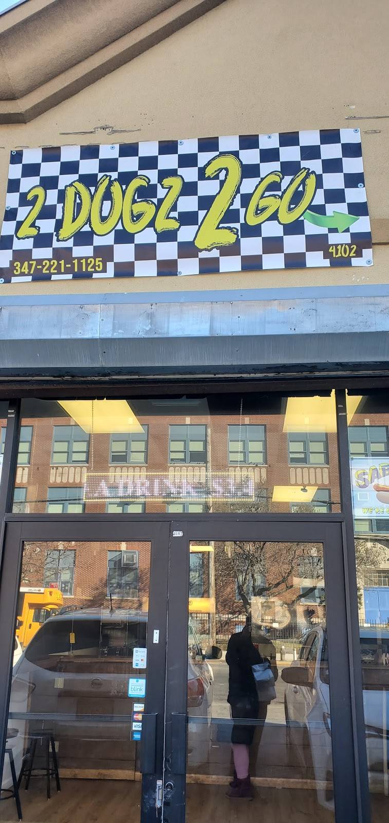 2 Dogz 2 Go | restaurant | 4102 Farragut Rd, Brooklyn, NY 11210, USA | 3472211125 OR +1 347-221-1125