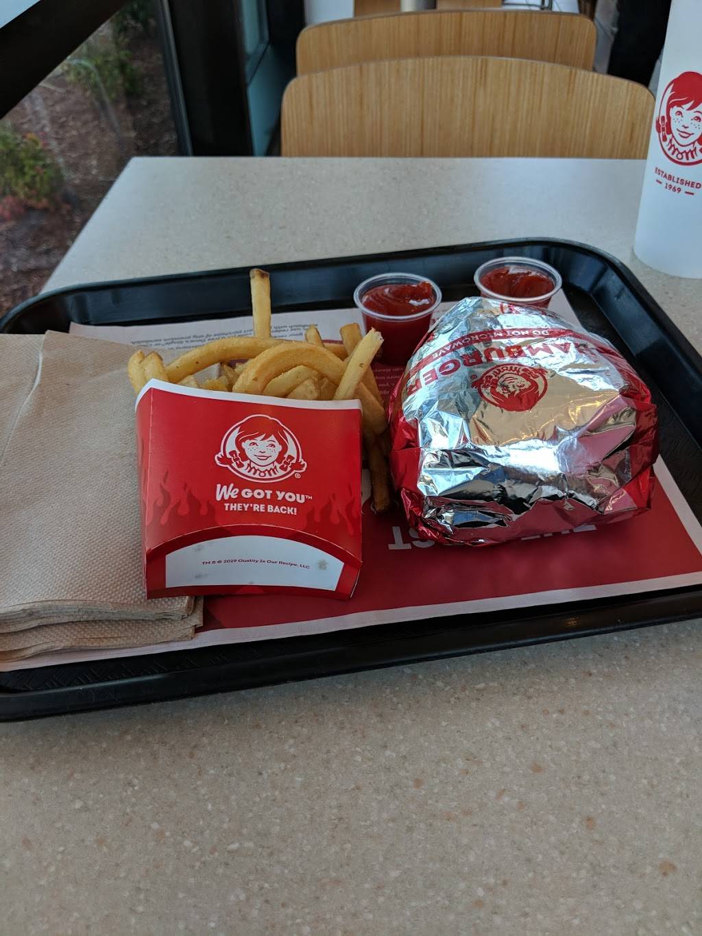 Wendys | restaurant | 5430 N Croatan Hwy, Kitty Hawk, NC 27949, USA | 2522610662 OR +1 252-261-0662