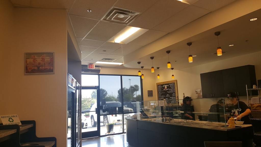 Calvanicos Italian Eatery | restaurant | 7199 Boulder Ave ste 2, Highland, CA 92346, USA | 9099075535 OR +1 909-907-5535