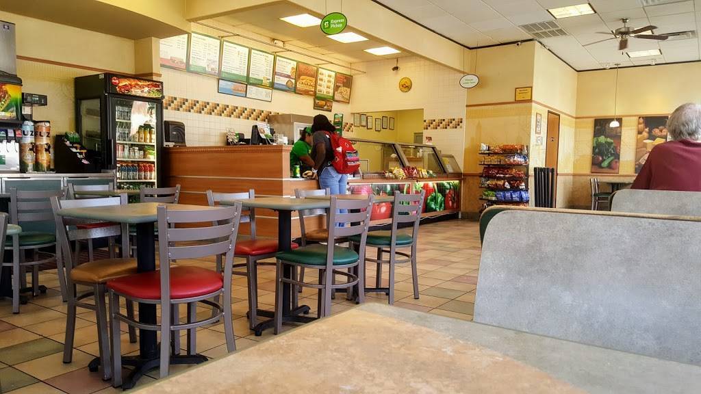 Subway Restaurants | restaurant | 5475 W Loop S #200, Houston, TX 77081, USA | 7136678220 OR +1 713-667-8220