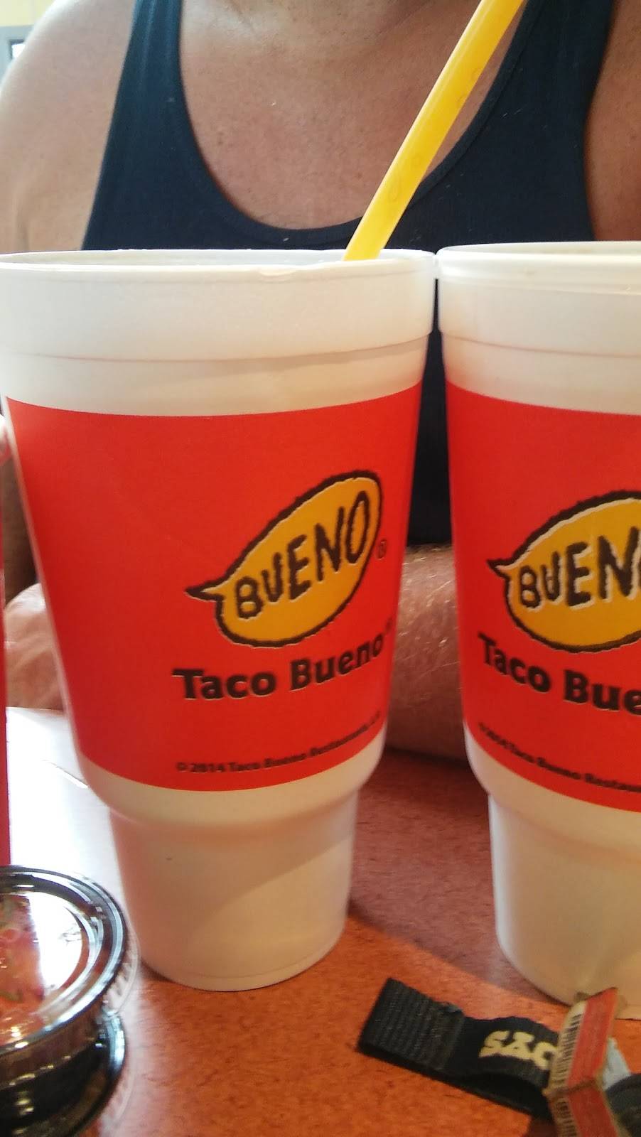 Taco Bueno | restaurant | 1550 W University Dr, Denton, TX 76201, USA | 9405664826 OR +1 940-566-4826