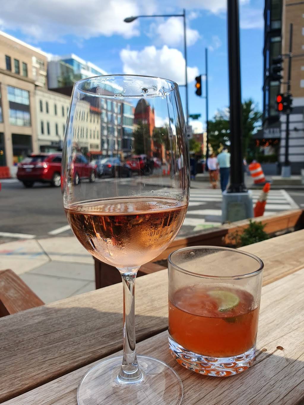 Red Light | restaurant | 1401 R St NW, Washington, DC 20009, USA | 2022340400 OR +1 202-234-0400