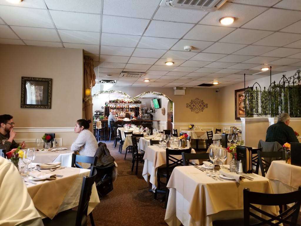 Villaggio Ristorante | restaurant | 677 Hooksett Rd, Manchester, NH 03104, USA | 6036272424 OR +1 603-627-2424