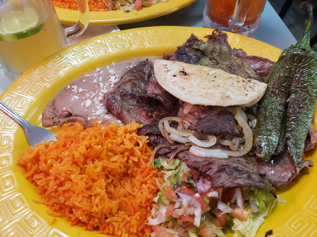 Don Pancho | restaurant | 6803 N Armenia Ave, Tampa, FL 33604, USA | 8132524953 OR +1 813-252-4953