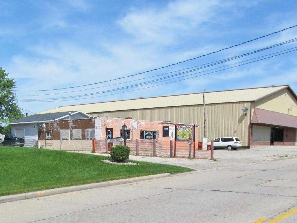 Paisanos market | restaurant | 303 N Washington St, Berlin, WI 54923, USA | 9202903355 OR +1 920-290-3355