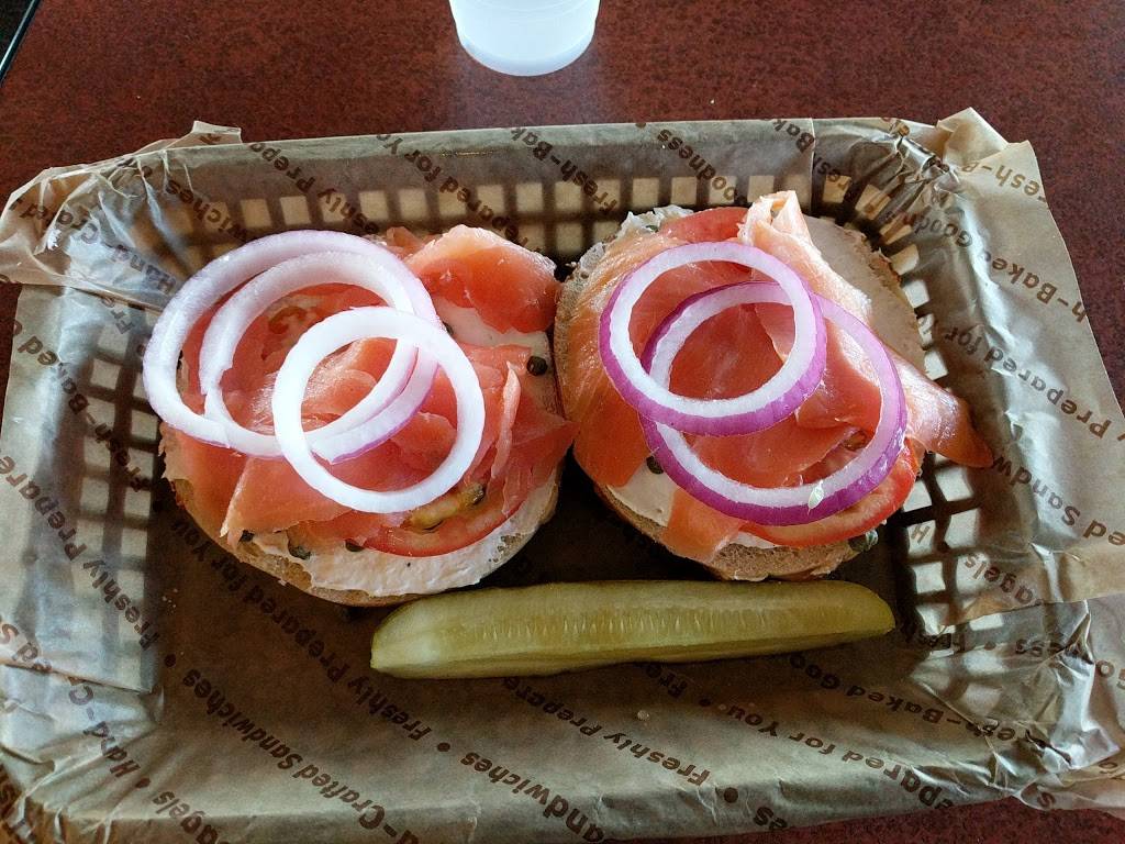 Einstein Bros. Bagels | bakery | 8600 College Blvd, Overland Park, KS 66210, USA | 9133382084 OR +1 913-338-2084