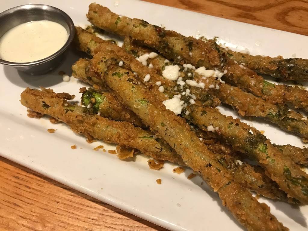 Chilis Grill & Bar | meal takeaway | 246 Casa Linda Plaza, Dallas, TX 75218, USA | 2143219485 OR +1 214-321-9485