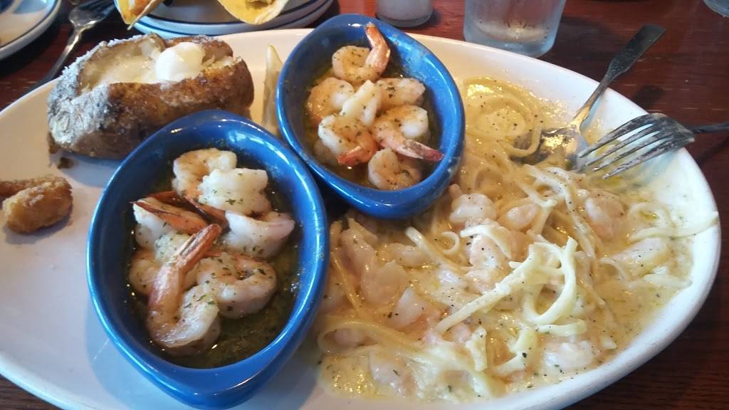 Red Lobster | restaurant | 296 N University Dr, Pembroke Pines, FL 33024, USA | 9544328500 OR +1 954-432-8500