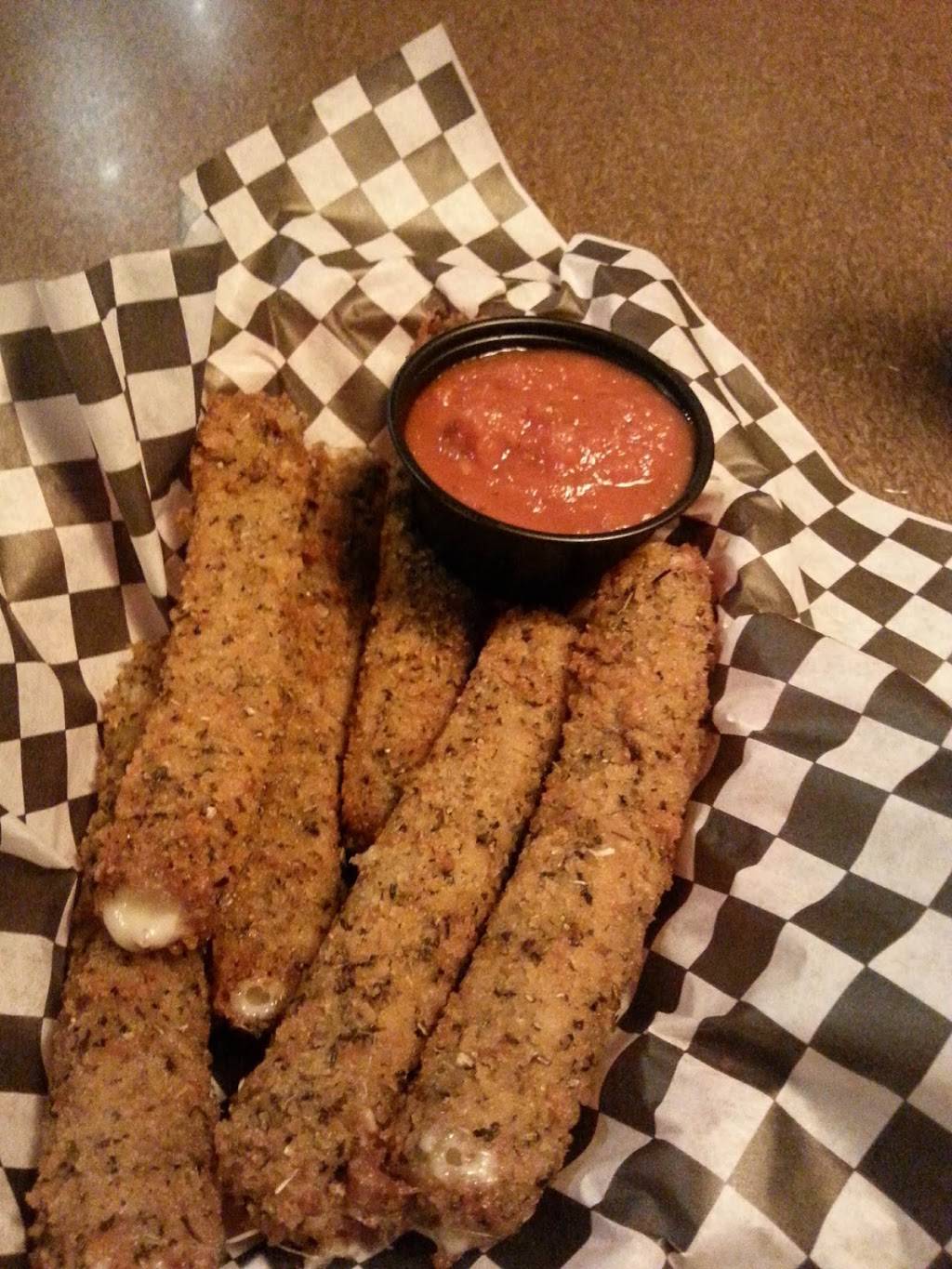 Amici Italian Eatery | restaurant | 9807 224th St E #100, Graham, WA 98338, USA | 2538471500 OR +1 253-847-1500