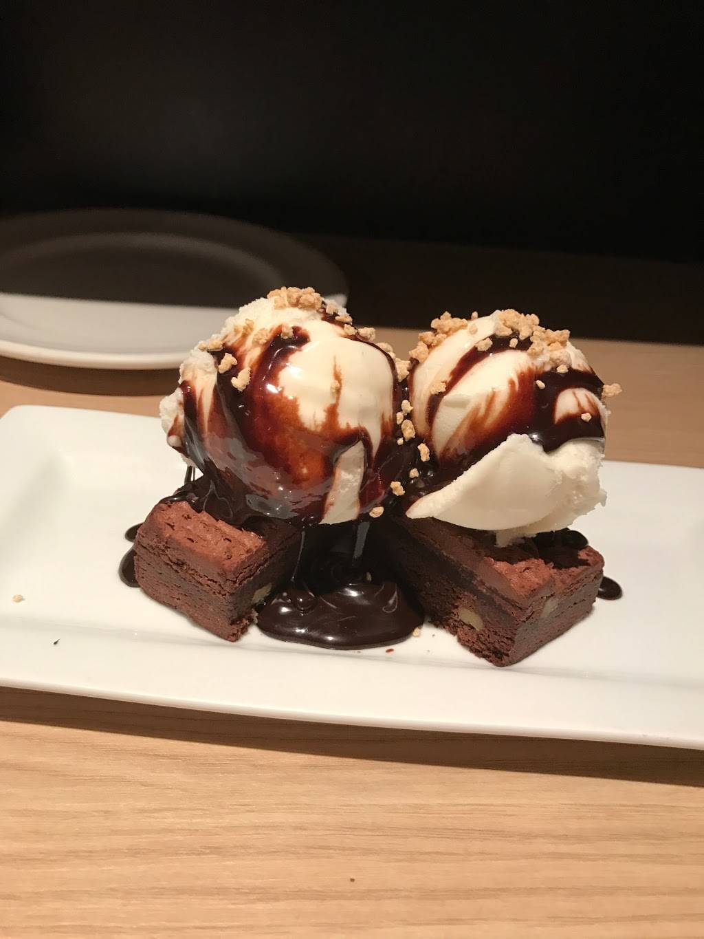 Mikes Terrebonne | restaurant | 1115 Boulevard des Seigneurs, Terrebonne, QC J6W 1V2, Canada | 4509613030 OR +1 450-961-3030