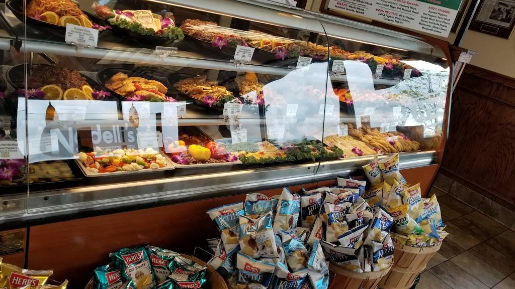 Nardellis Grinder Shoppe | restaurant | 1 Main St, East Hartford, CT 06118, USA | 8605682000 OR +1 860-568-2000