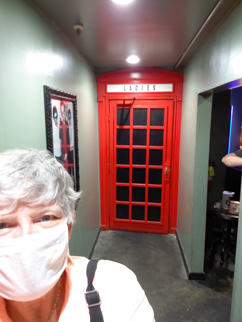 Fleet Street Pub | restaurant | 207 Printers Alley, Nashville, TN 37201, USA | 6152000782 OR +1 615-200-0782