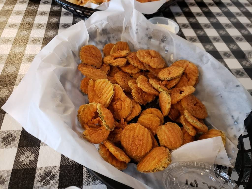 Vs Restaurant & Brewpub | restaurant | 3461 Main St, Keokuk, IA 52632, USA | 3193138384 OR +1 319-313-8384