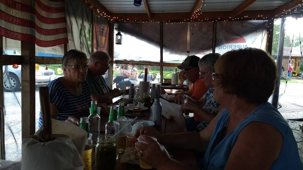 Syds Place Inc | restaurant | 1802 11th St, Lawrenceville, IL 62439, USA | 6189439040 OR +1 618-943-9040