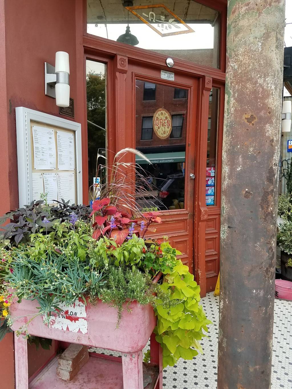 Speedy Romeo | restaurant | 376 Classon Ave, Brooklyn, NY 11238, USA | 7182300061 OR +1 718-230-0061