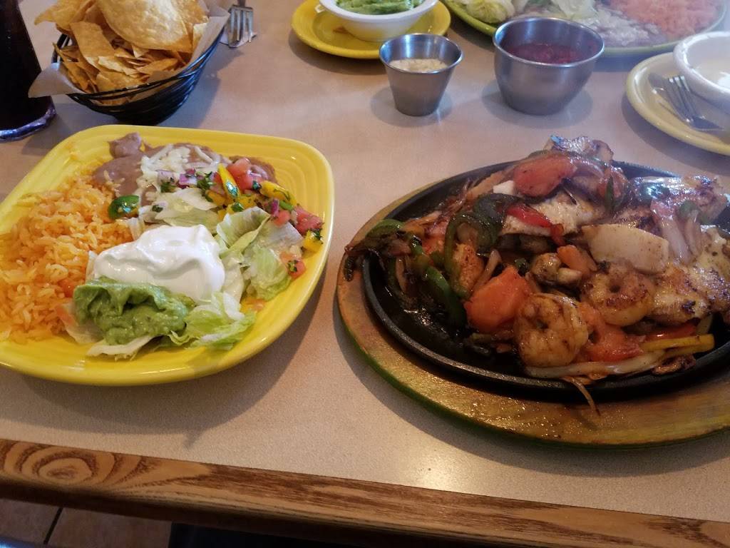 La Carreta Mexican Restaurant | restaurant | 4678 S Amherst Hwy, Madison Heights, VA 24572, USA | 4348462248 OR +1 434-846-2248
