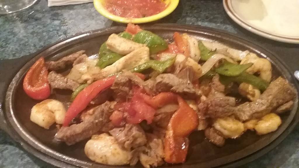 La Tolteca | restaurant | 135 2nd St, Williamsburg, VA 23185, USA | 7572590598 OR +1 757-259-0598