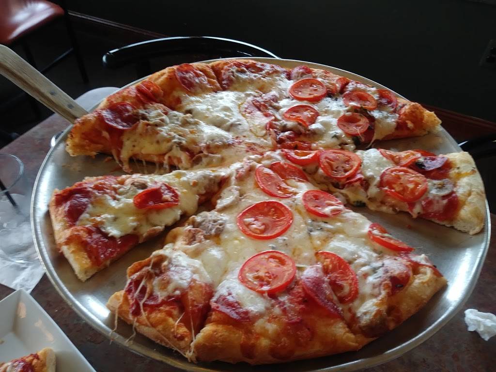 Pompeiis Pizzeria & Italian Eatery | restaurant | 1120 Military St, Port Huron, MI 48060, USA | 8109663400 OR +1 810-966-3400