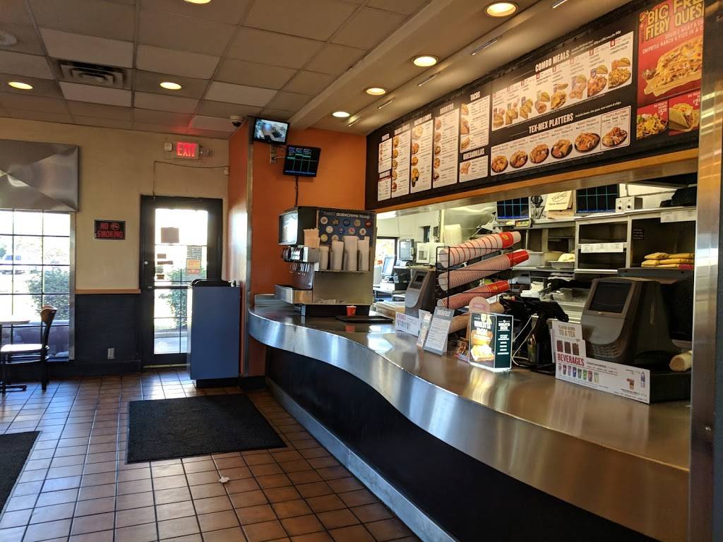 Taco Bueno | restaurant | 180 N Stemmons Fwy, Lewisville, TX 75067, USA | 9722214079 OR +1 972-221-4079