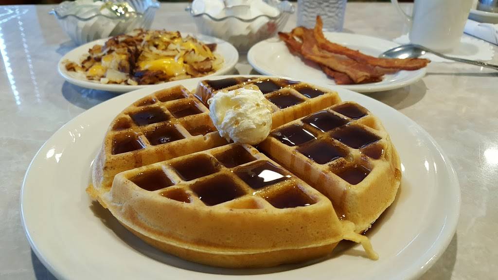 Triangle Restaurant | restaurant | 34265 IL-83, Grayslake, IL 60030, USA | 8472232909 OR +1 847-223-2909