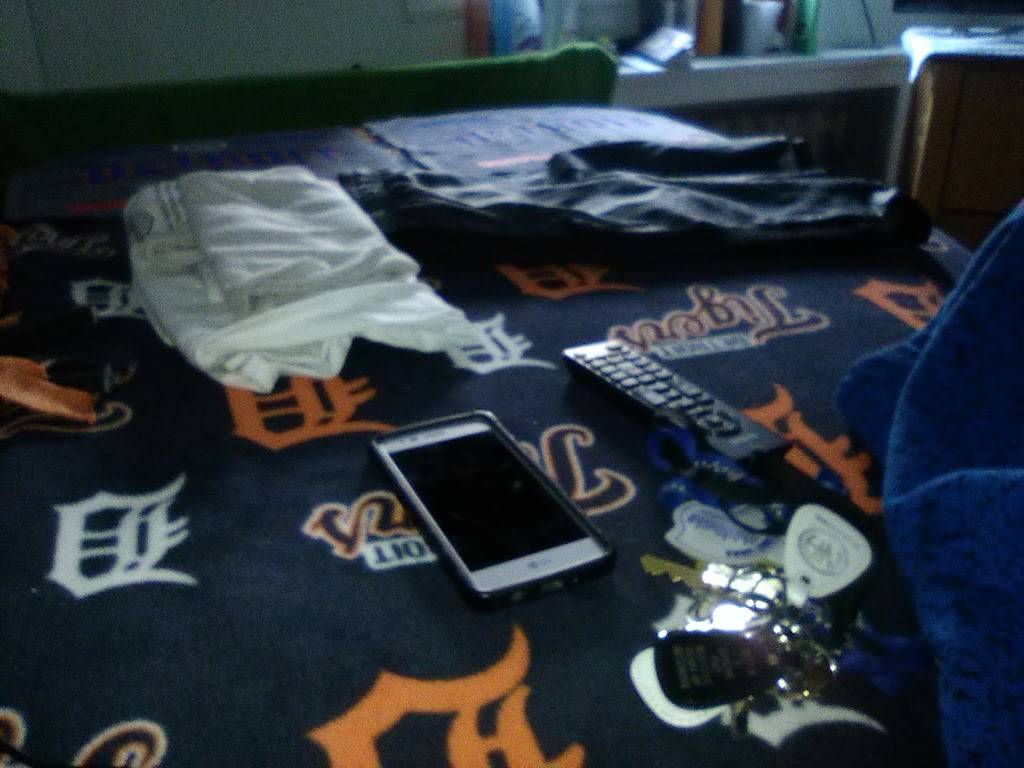 The Cornerstone Bistro | restaurant | 13130 Winona St, Highland Park, MI 48203, USA | 3139934700 OR +1 313-993-4700