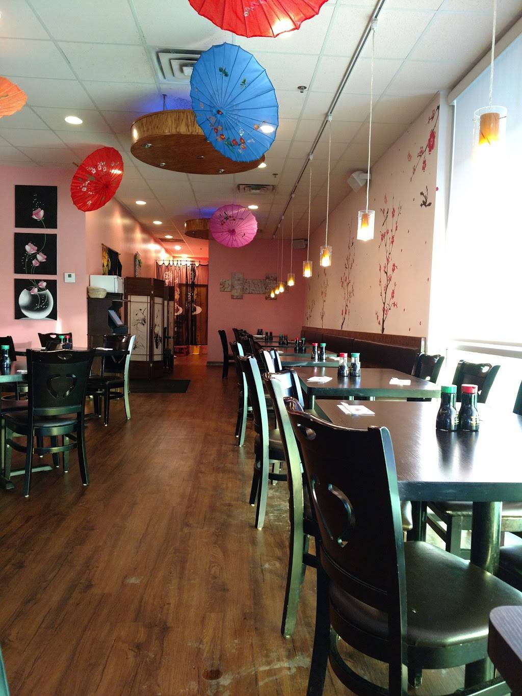 Sakura Japanese Restaurant | restaurant | 2302 N Richmond Rd, McHenry, IL 60050, USA | 8153443030 OR +1 815-344-3030