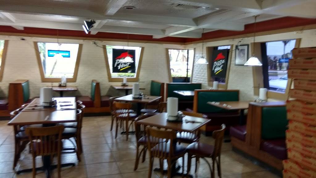 Pizza Hut | meal takeaway | 5731 NW 36th St, Miami, FL 33166, USA | 3058713179 OR +1 305-871-3179