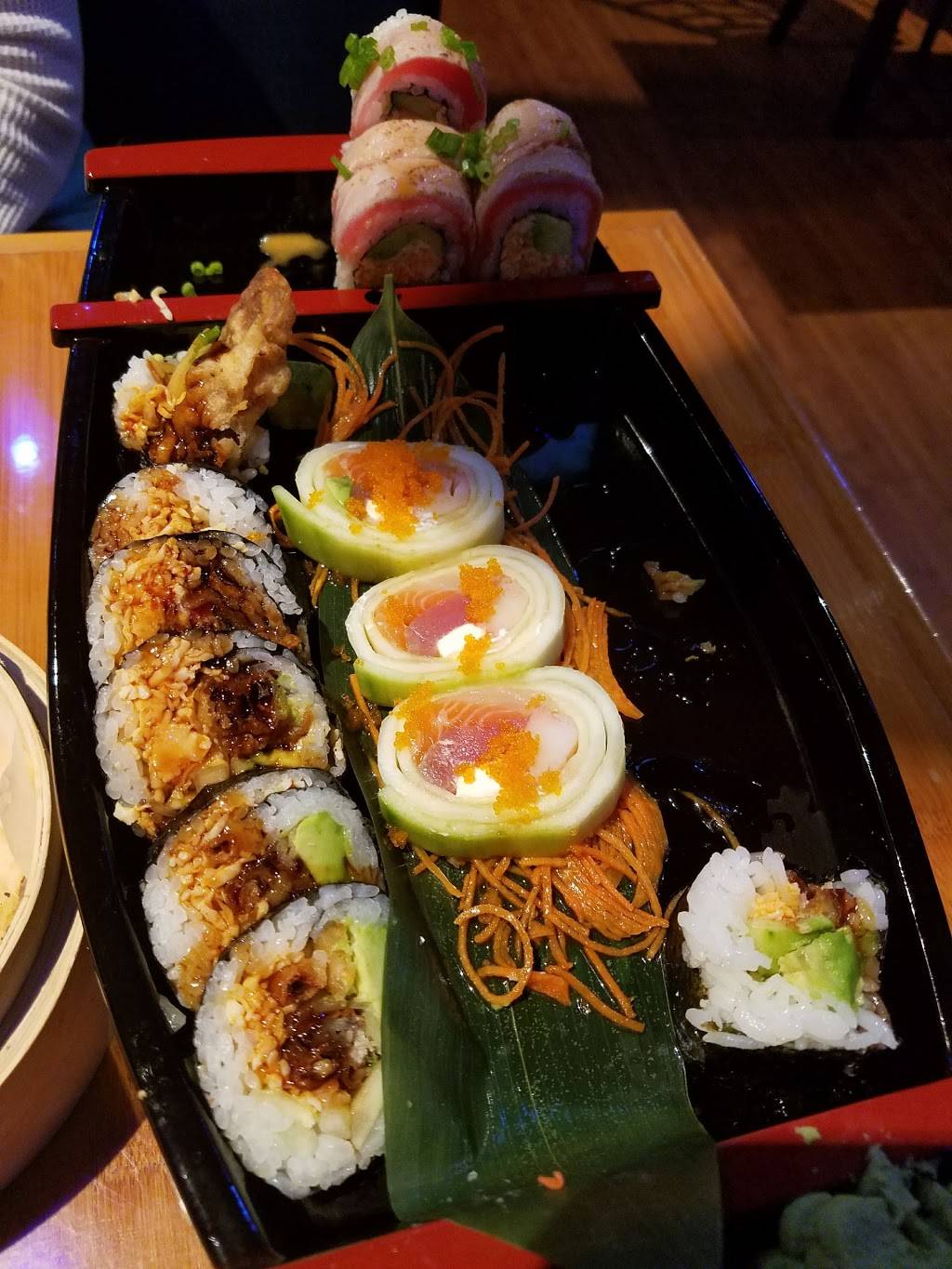 Bluefin | restaurant | 4276 W Sunset Ave # B, Springdale, AR 72762, USA | 4797172877 OR +1 479-717-2877